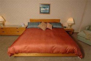 Valhalla & Conference Centre Hotel 3*