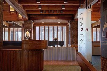 Hotel Valhalla & Conference Centre